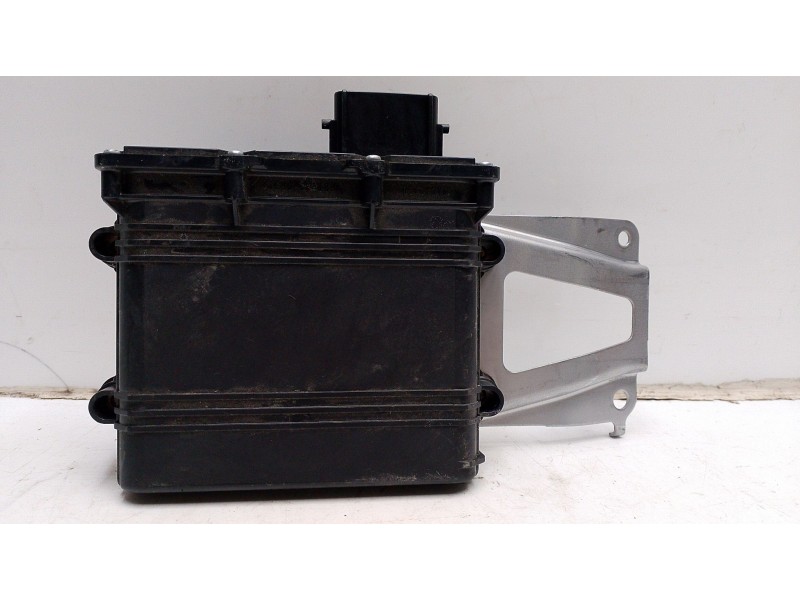 Recambio de modulo electronico para toyota yaris 1.5 16v cat referencia OEM IAM 89680K0010  
