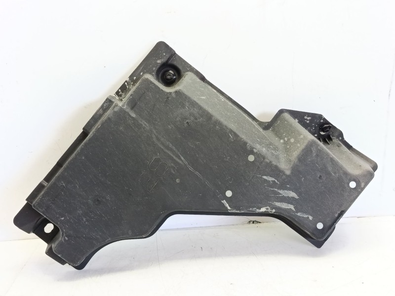 Recambio de molduras traseras para toyota yaris (_p21_, _pa1_, _ph1_) 1.5 hybrid (mxph10) referencia OEM IAM 768010DC61  