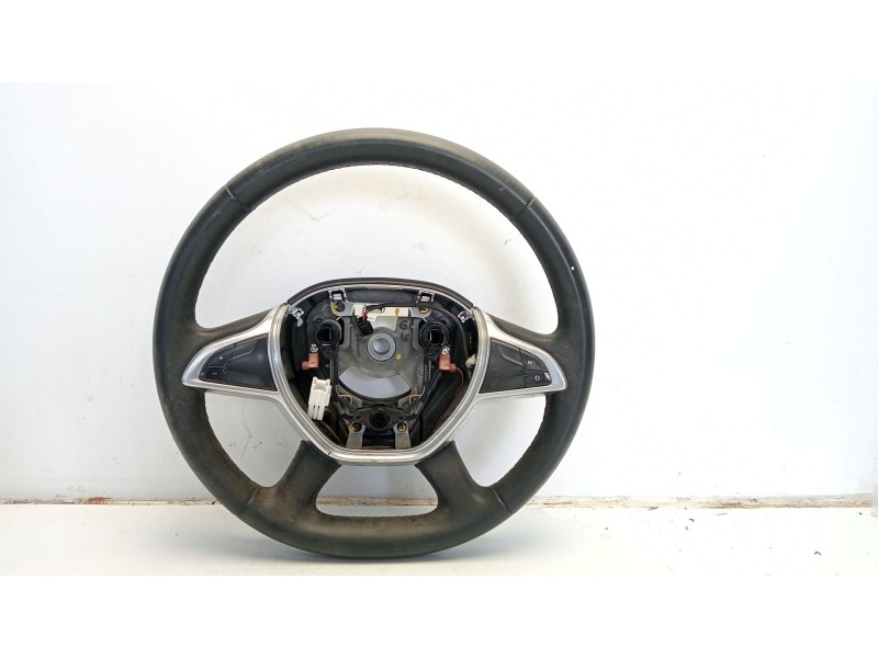 Recambio de volante para dacia duster ambiance 4x2 referencia OEM IAM 484007487R  
