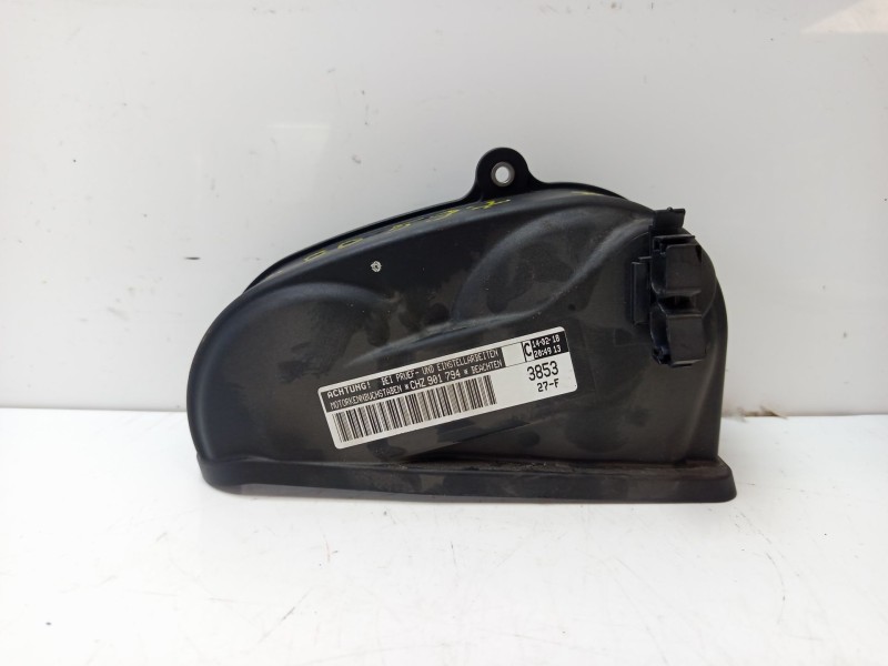 Recambio de tapa distribucion para seat arona 1.0 tsi referencia OEM IAM 04E109108E  