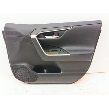 GUARNECIDO PUERTA DELANTERA DERECHA 6761042D00C5 67777X1B16 67611X1B32