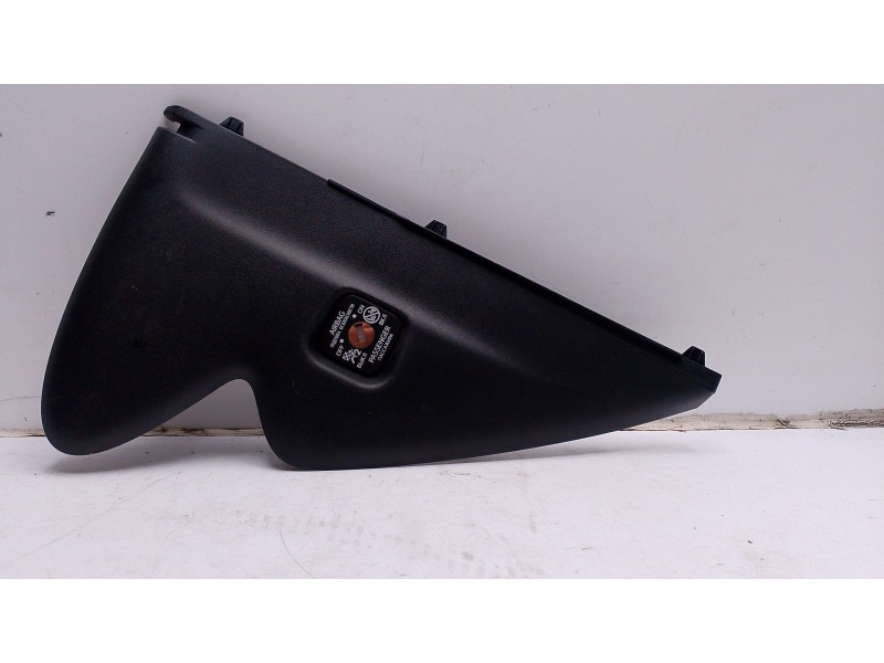 Recambio de moldura para toyota yaris 1.5 16v cat referencia OEM IAM 55318K0030C0  