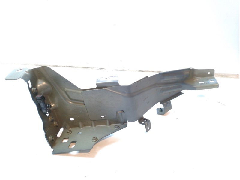 Recambio de molduras delanteras para volvo xc 40 business plus awd referencia OEM IAM 31672122  