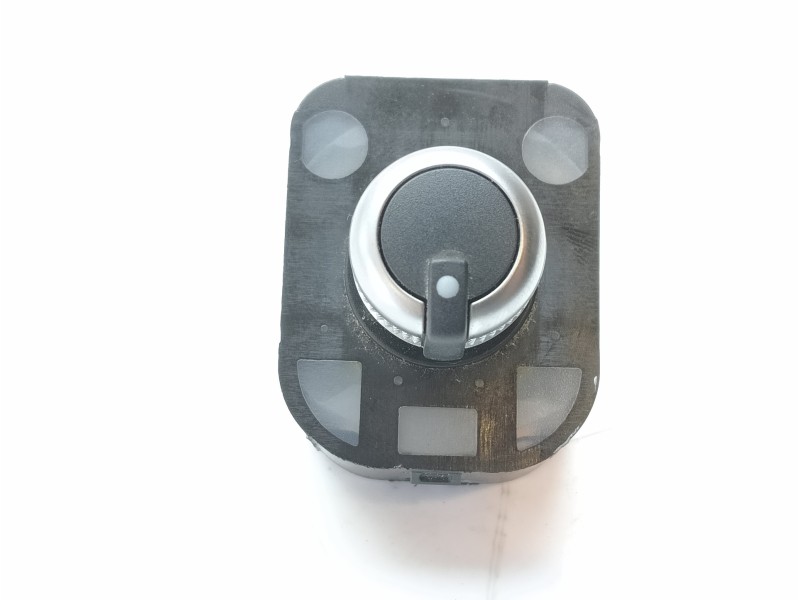 Recambio de mando retrovisor para audi a3 sportback (8vf) 1.6 tdi referencia OEM IAM 8V0959565N  