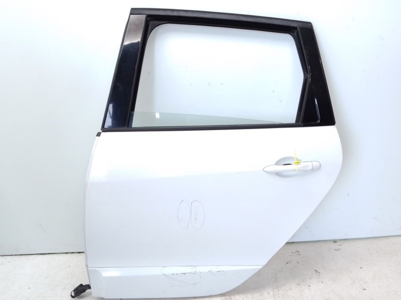 Recambio de puerta trasera izquierda para renault scenic iii referencia OEM IAM 821017991R  