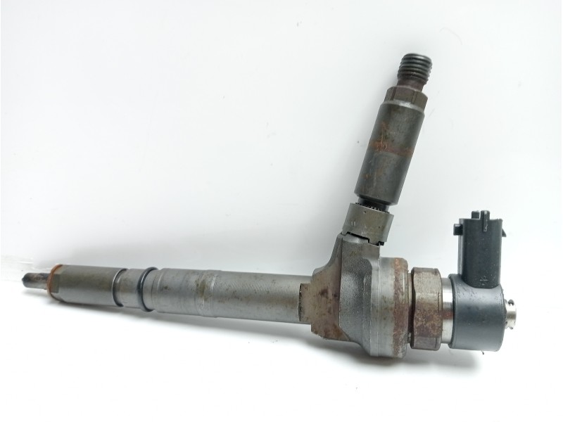 Recambio de inyector monopunto para opel astra h berlina cosmo referencia OEM IAM 0445110175  
