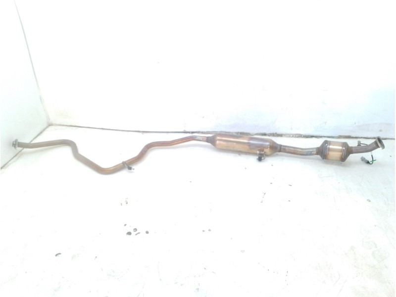 Recambio de catalizador para toyota yaris active referencia OEM IAM 17410F3030  