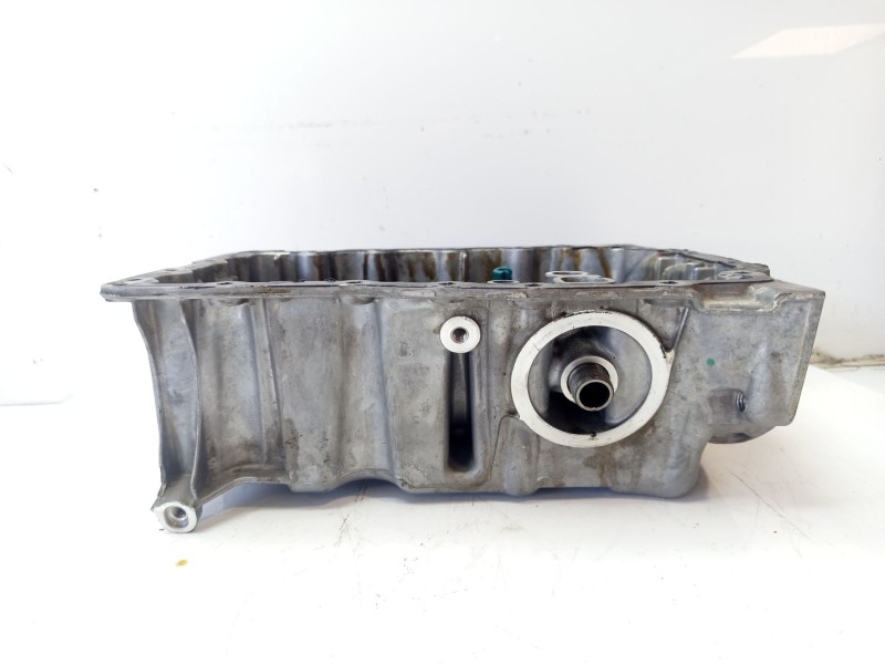 Recambio de carter para seat arona 1.0 tsi referencia OEM IAM 04C103603C  