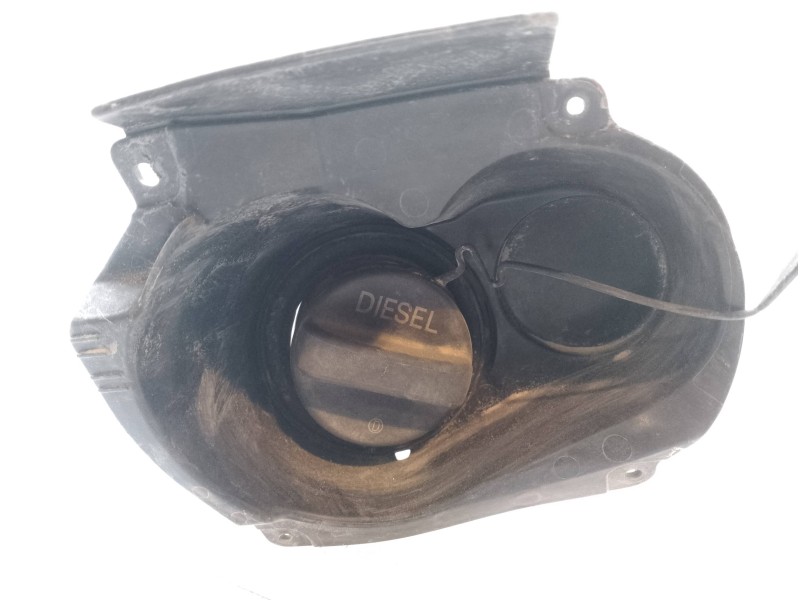 Recambio de tapa exterior combustible para toyota hilux (kun) cabina doble vx 4x4 referencia OEM IAM 772900K070  