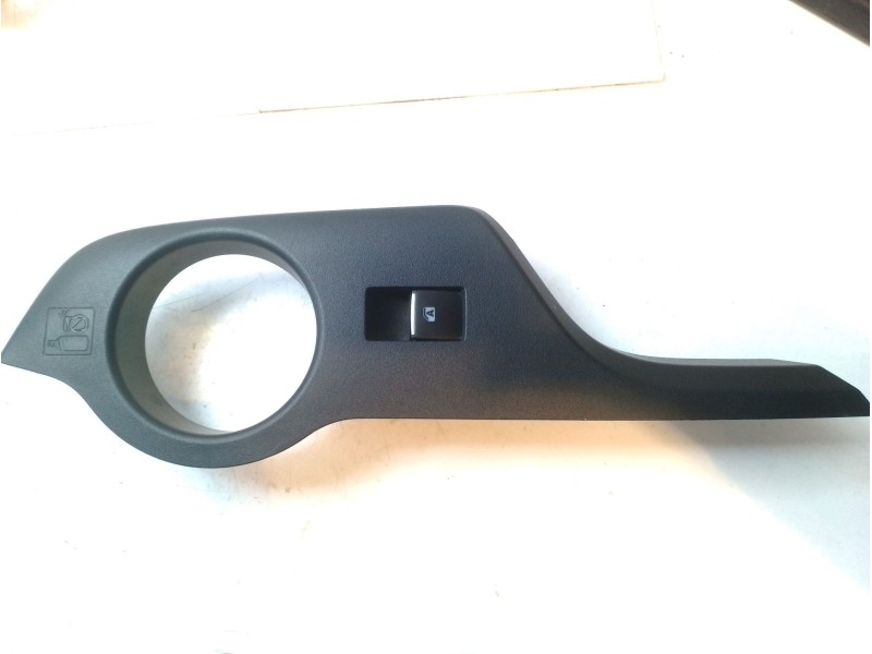 Recambio de mando elevalunas trasero izquierdo para toyota c-hr referencia OEM IAM 74272F4010  