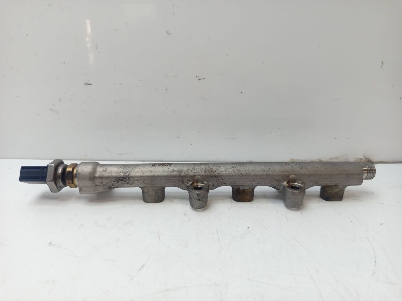 Recambio de rampa inyectora para seat arona 1.0 tsi referencia OEM IAM 04C133320G  