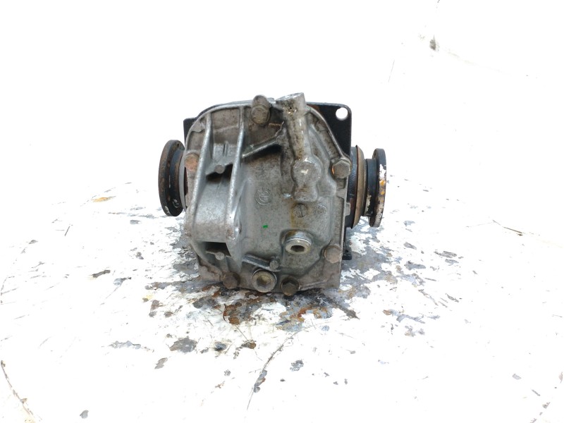 Recambio de diferencial trasero para bmw serie 3 berlina (e46) 320d referencia OEM IAM 33107527061 E8049L 