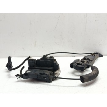 CERRADURA PUERTA TRASERA IZQUIERDA 825010003R 