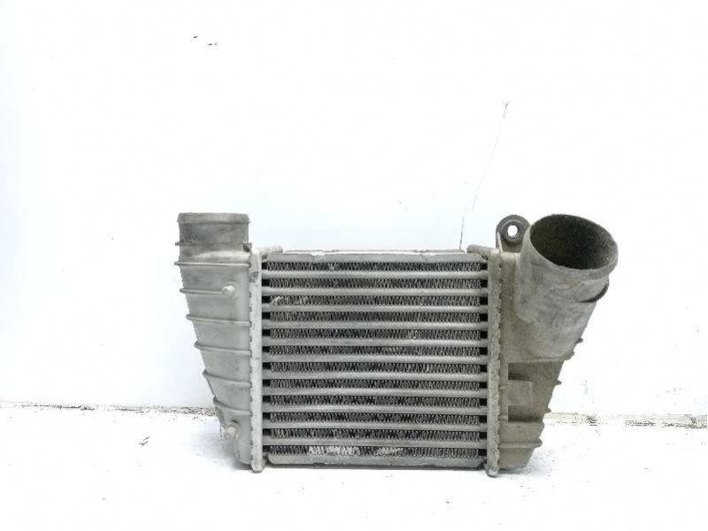 Recambio de intercooler para audi tt (8n3/8n9) 1.8 20v turbo referencia OEM IAM 8N0145803C  