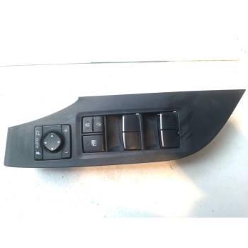 MANDO ELEVALUNAS DELANTERO IZQUIERDO 8404042030 