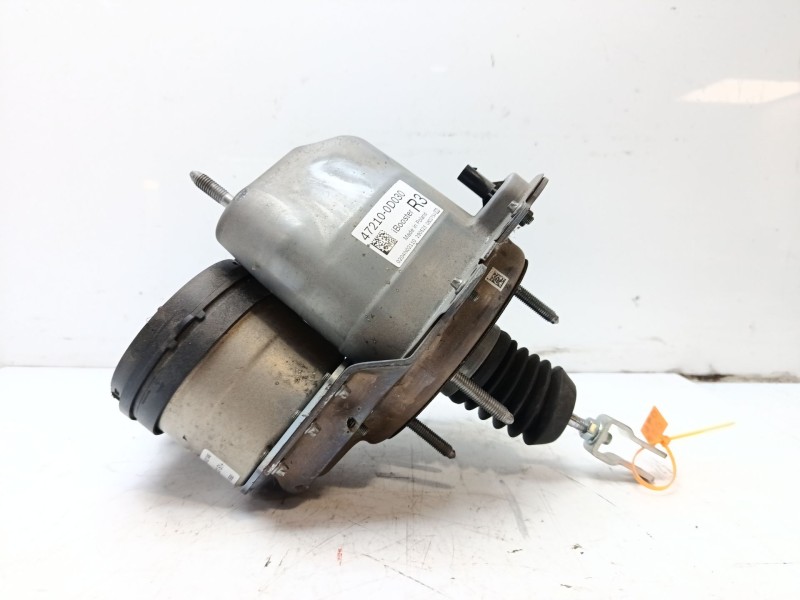 Recambio de servofreno para toyota yaris active referencia OEM IAM 472100D030  