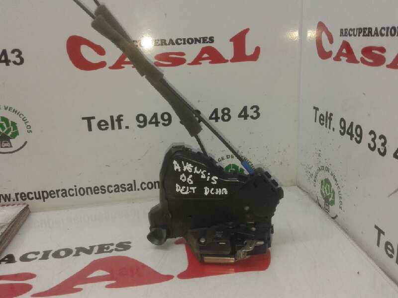 Recambio de cerradura puerta delantera derecha para toyota avensis berlina (t25) 2.0 executive berlina (5-ptas.) referencia OEM 