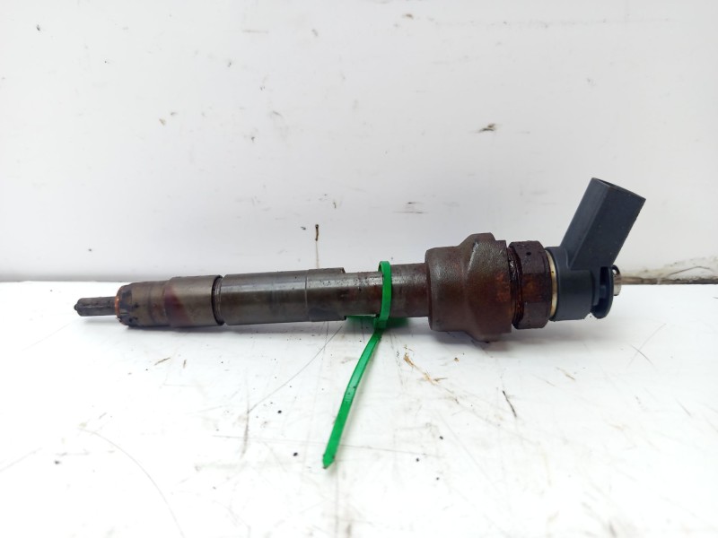 Recambio de inyector para bmw serie 3 touring (e91) 318d referencia OEM IAM 13537798446  
