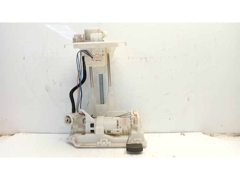 Recambio de aforador para toyota c-hr referencia OEM IAM 77020F4010  
