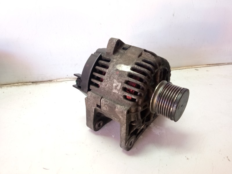 Recambio de alternador para renault megane ii berlina 3p confort dynamique referencia OEM IAM 8200290215 2542818D 