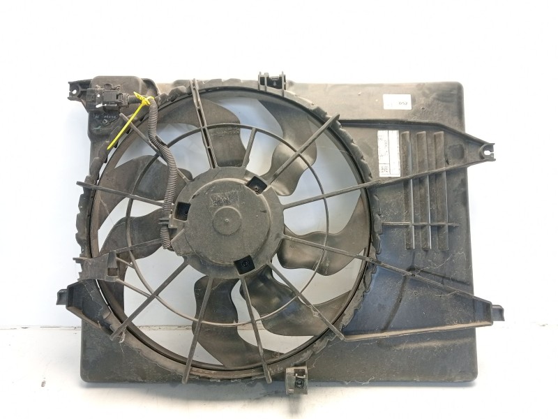 Recambio de electroventilador para hyundai tucson 1.6 cat referencia OEM IAM 25380D7600 25304D7520 