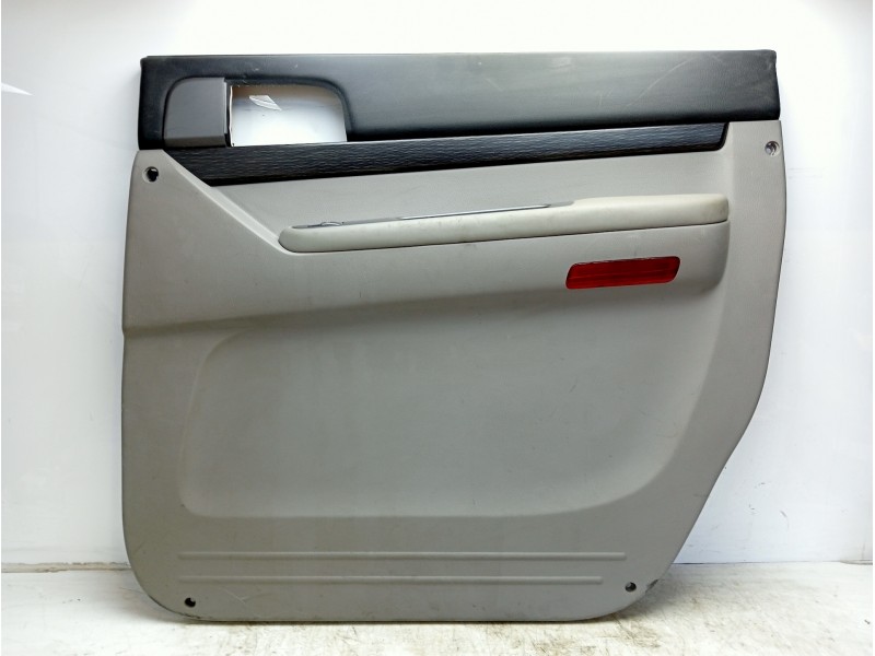 Recambio de guarnecido puerta trasera derecha para ssangyong rodius xdi premium referencia OEM IAM 7220221000  