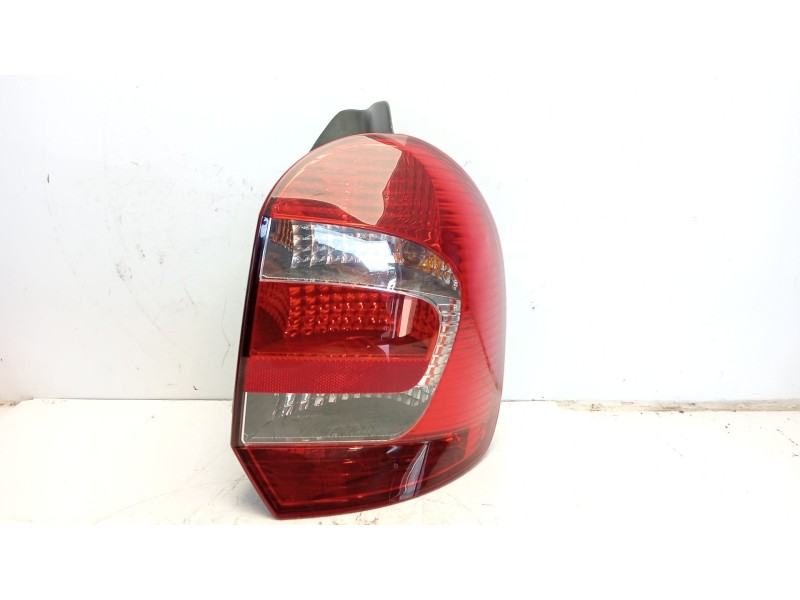 Recambio de piloto trasero derecho para renault modus referencia OEM IAM 8201012188  