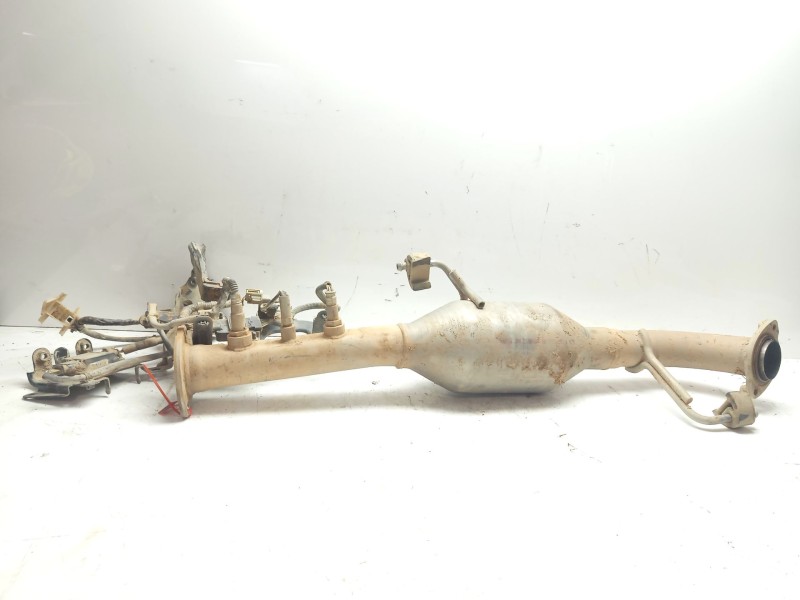 Recambio de tubo escape central para toyota land cruiser (j15) referencia OEM IAM 1742011760  
