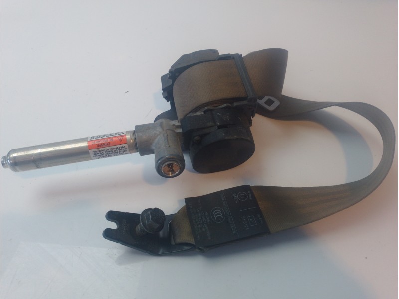 Recambio de cinturon seguridad trasero para volvo s40 berlina 2.0 turbo cat referencia OEM IAM 8639768  