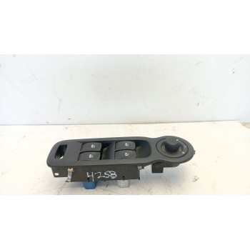 MANDO ELEVALUNAS DELANTERO IZQUIERDO 8200214939 