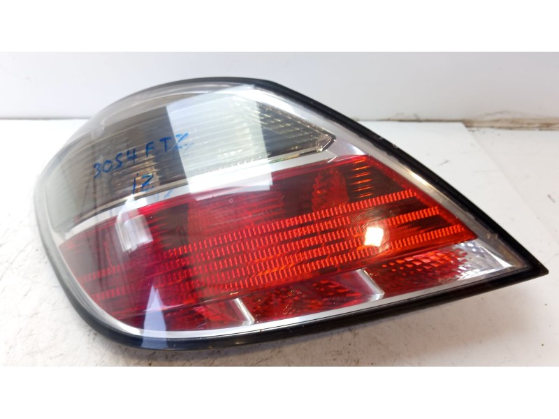Recambio de piloto trasero izquierdo para opel astra gtc referencia OEM IAM 93190304  