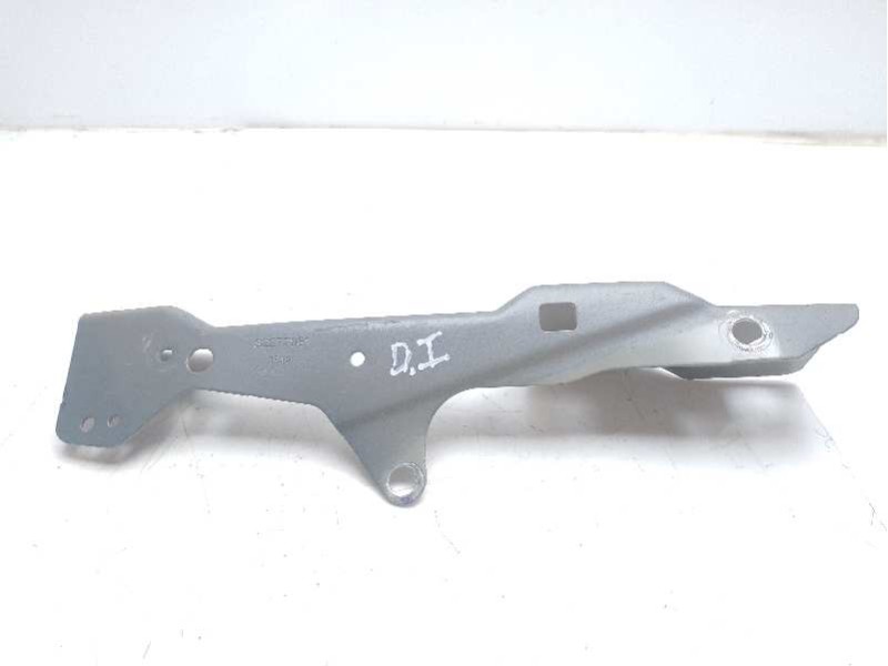 Recambio de moldura para volvo xc 40 business plus awd referencia OEM IAM 32277863  