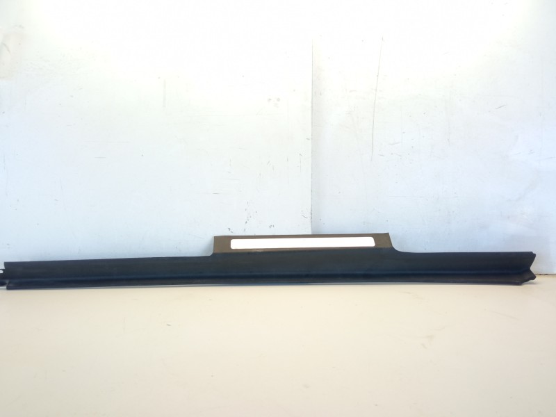 Recambio de moldura para mercedes-benz clase r (w251) 350 (251.056) referencia OEM IAM A2516800035  