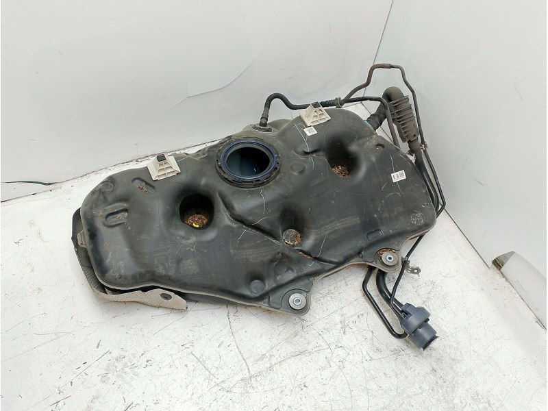 Recambio de deposito combustible para toyota camry (_v7_, _va7_, _vh7_) 2.5 hybrid (axvh71_) referencia OEM IAM 7700133310  