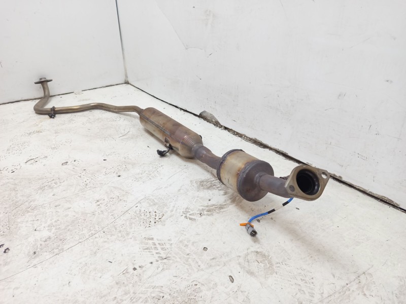 Recambio de tubo escape central para toyota yaris cross (mxp_) 1.5 hybrid (mxpj10) referencia OEM IAM 17410K0100  