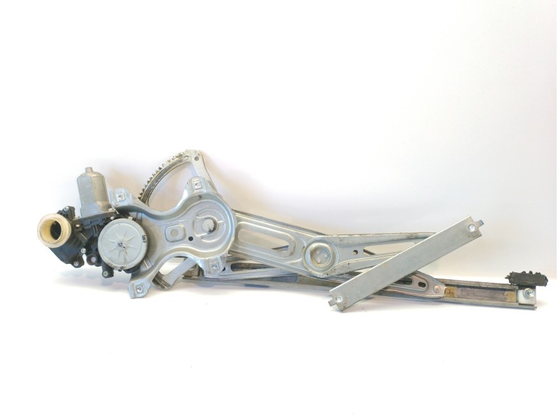 Recambio de elevalunas delantero derecho para toyota auris 1.4 turbodiesel cat referencia OEM IAM 6981002310 8570102010 