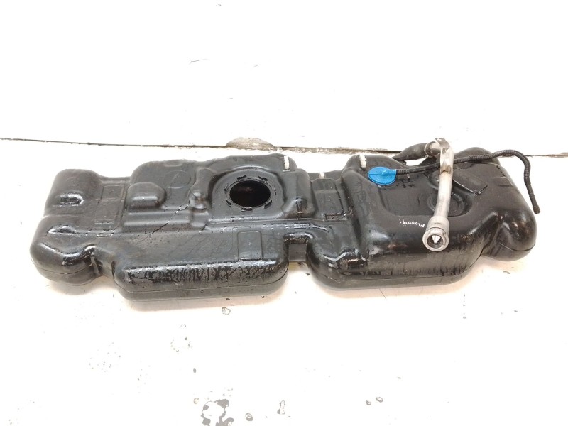 Recambio de deposito combustible para ford transit custom kombi 300 l2 tourneo titanium referencia OEM IAM 2520086  