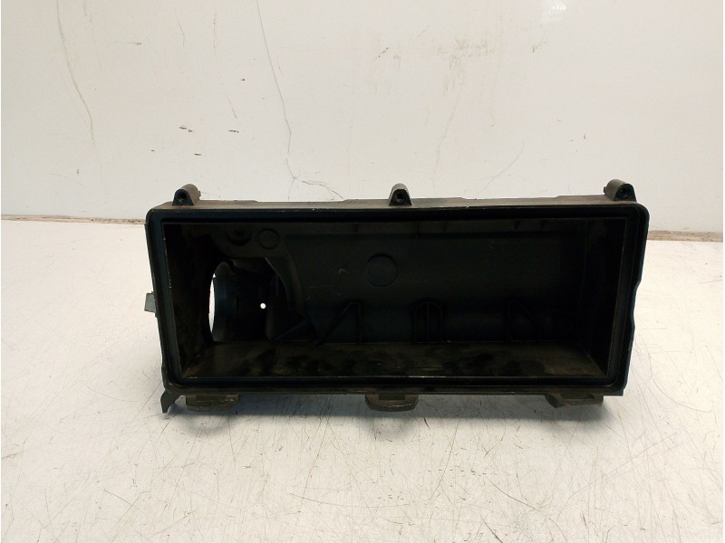 Recambio de moldura para peugeot 308 access referencia OEM IAM 758368005 1420T3 