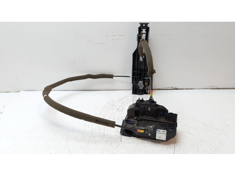 Recambio de cerradura puerta delantera derecha para nissan qashqai (j11) 360 referencia OEM IAM 805004EA0A  