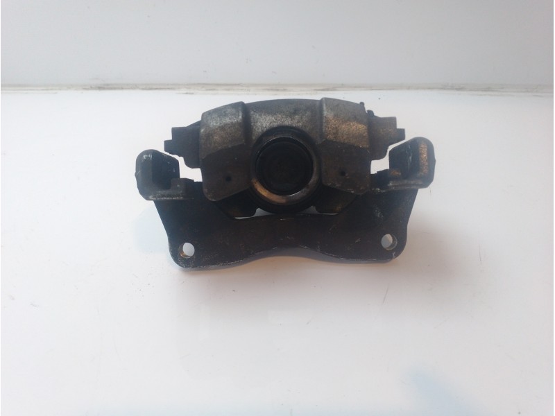 Recambio de pinza freno delantera derecha para toyota c-hr referencia OEM IAM 47730F4010  