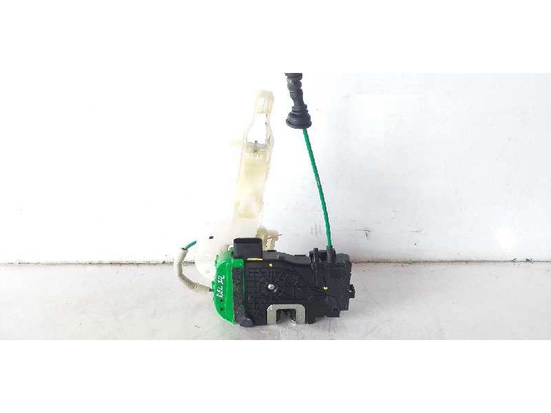 Recambio de cerradura puerta delantera izquierda para hyundai i40 tecno blue referencia OEM IAM 813103Z000  