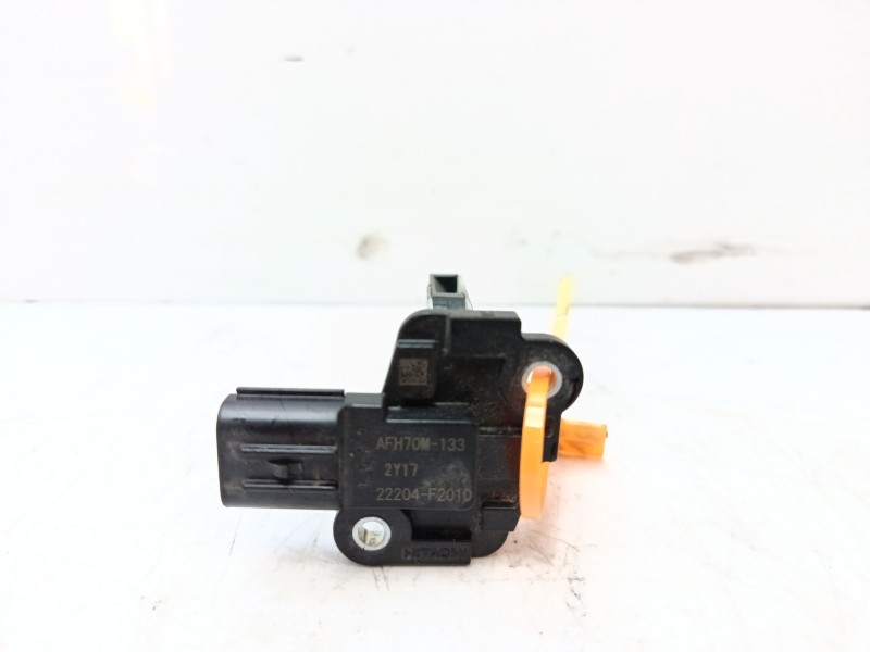 Recambio de caudalimetro para toyota yaris active referencia OEM IAM 22204F2010  