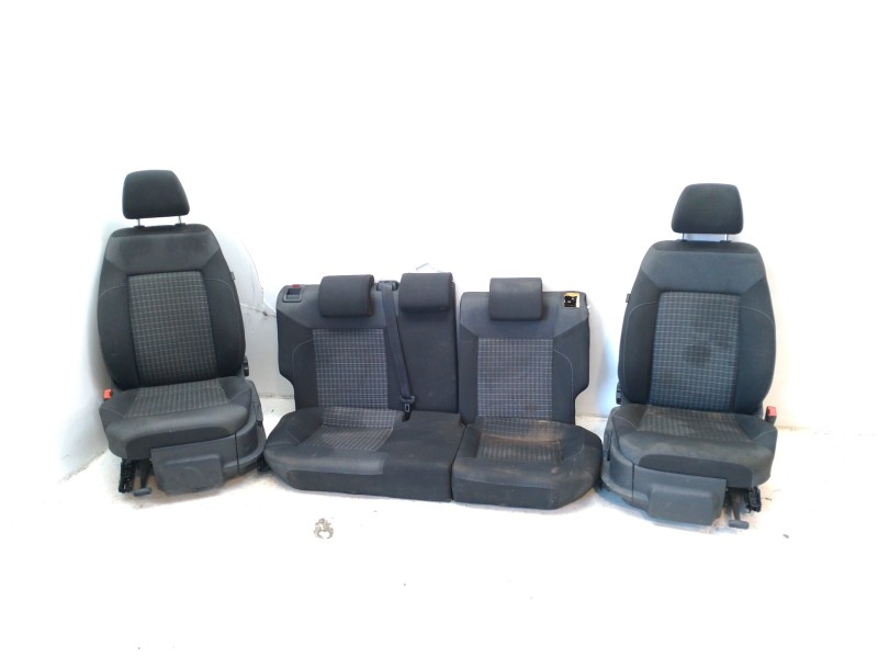 Recambio de juego asientos completo para volkswagen polo (6c1) advance bluemotion referencia OEM IAM 6R0885375K  
