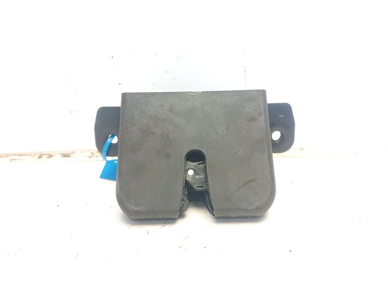 Recambio de cerradura maletero / porton para hyundai tucson 1.6 cat referencia OEM IAM 81230D3000  