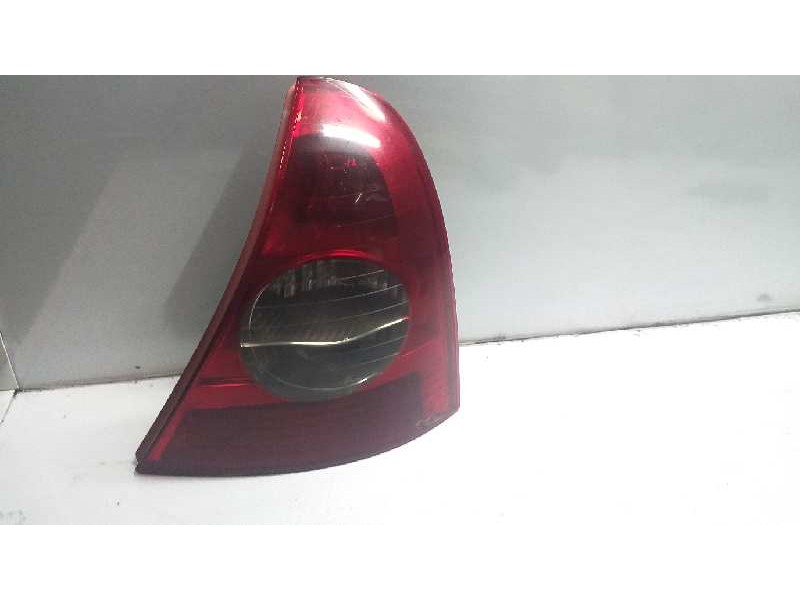 Recambio de piloto trasero derecho para renault clio ii fase ii (b/cb0) referencia OEM IAM 8200071414  
