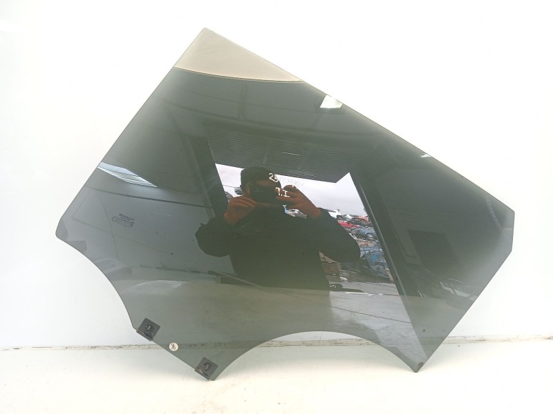 Recambio de luna trasera izquierda para renault clio v (b7_) 1.0 tce 100 (b7mt) referencia OEM IAM 823015115R  