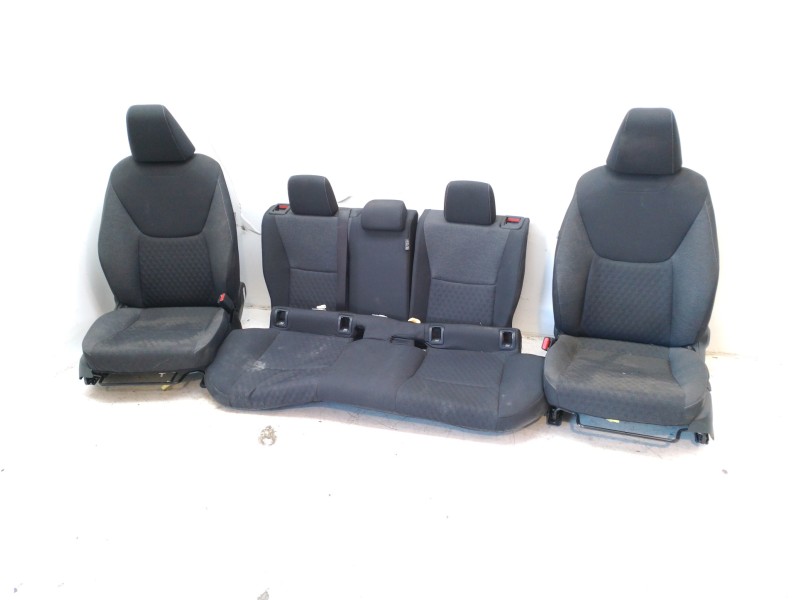 Recambio de juego asientos completo para toyota yaris 1.0 cat referencia OEM IAM 71073K0210C6 71512K0010 