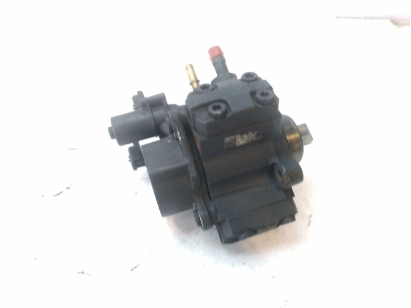 Recambio de bomba inyeccion para ford focus berlina (cak) referencia OEM IAM 2146138  BK2Q9B395BA
