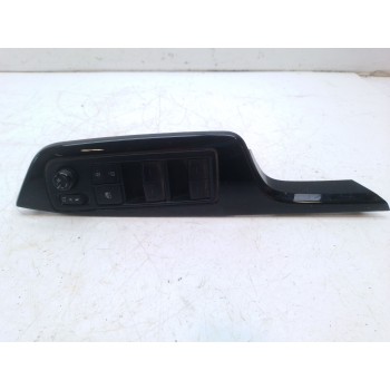 MANDO ELEVALUNAS DELANTERO IZQUIERDO 84040F4090 