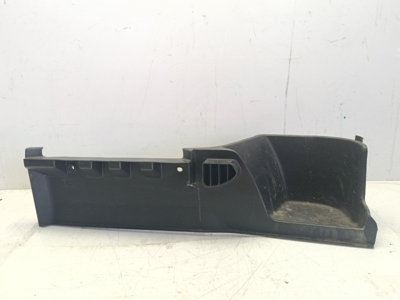 Recambio de molduras traseras para nissan qashqai ii (j11, j11_) 1.3 dig-t referencia OEM IAM 849404EA0A  
